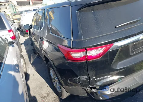 2019 Chevrolet Traverse Ls z USA, uszkodzony, nr VIN 1GNERFKW2KJ275762